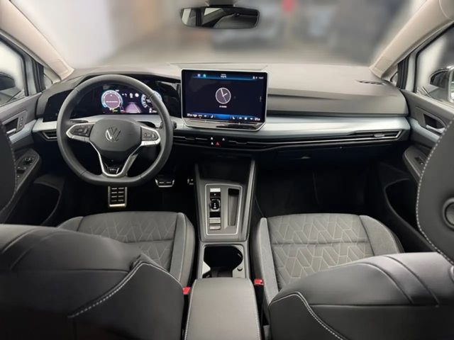 Volkswagen Golf 1.5 eTSI Golf VIII