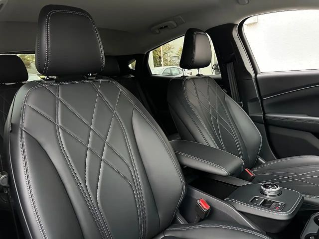 Ford Mustang Mach-E ST Line