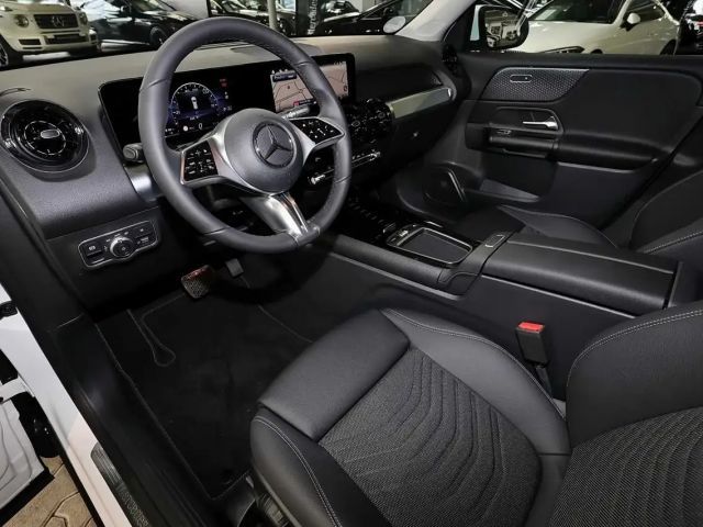 Mercedes-Benz GLB 220 4MATIC GLB 220 d