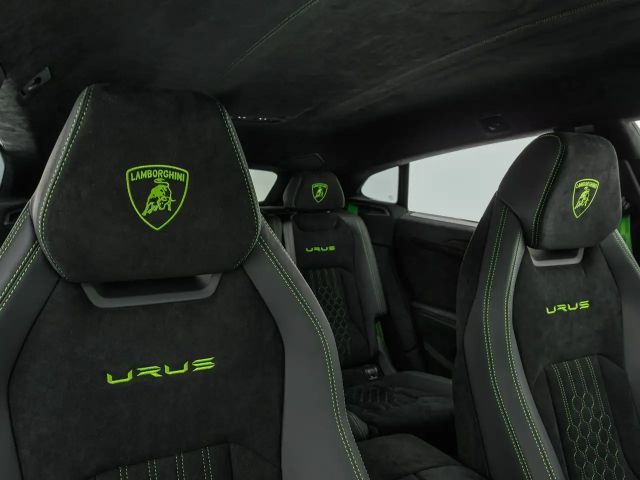 Lamborghini Urus Performante