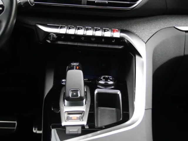 Peugeot 3008 Crossway EAT8 PureTech