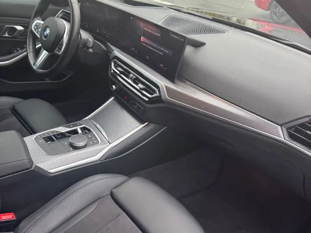 BMW 320 320d M-Sport Sedan