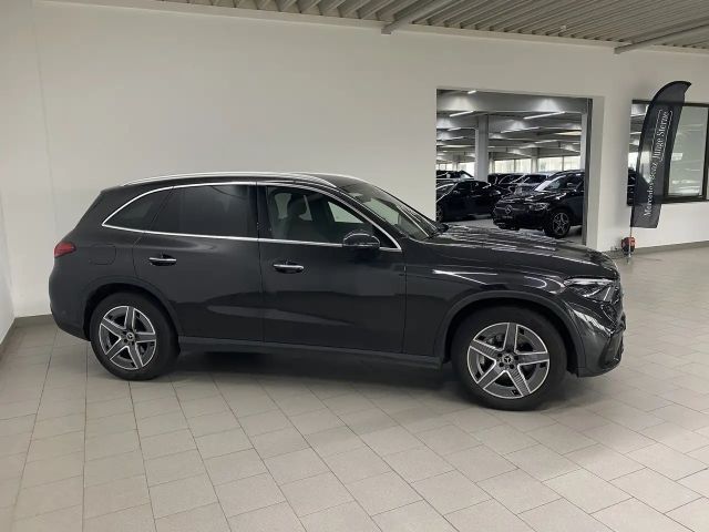 Mercedes-Benz GLC 300 4MATIC AMG Line
