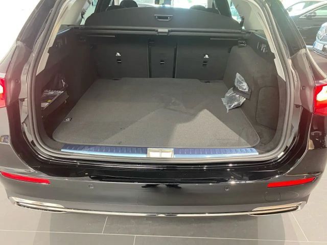 Mercedes-Benz E 200 AVANTGARDE E 200 d Estate