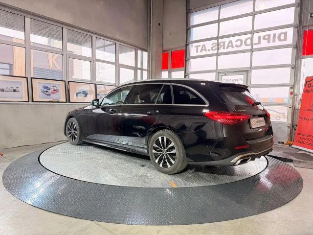 Mercedes-Benz C 220 4MATIC AMG Line