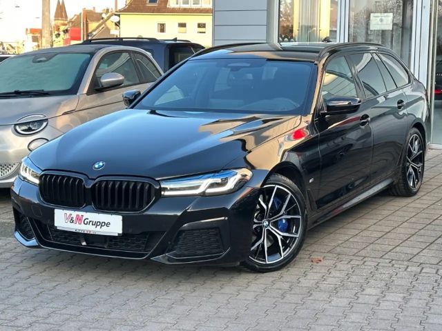 BMW 530 530d M-Sport Touring xDrive