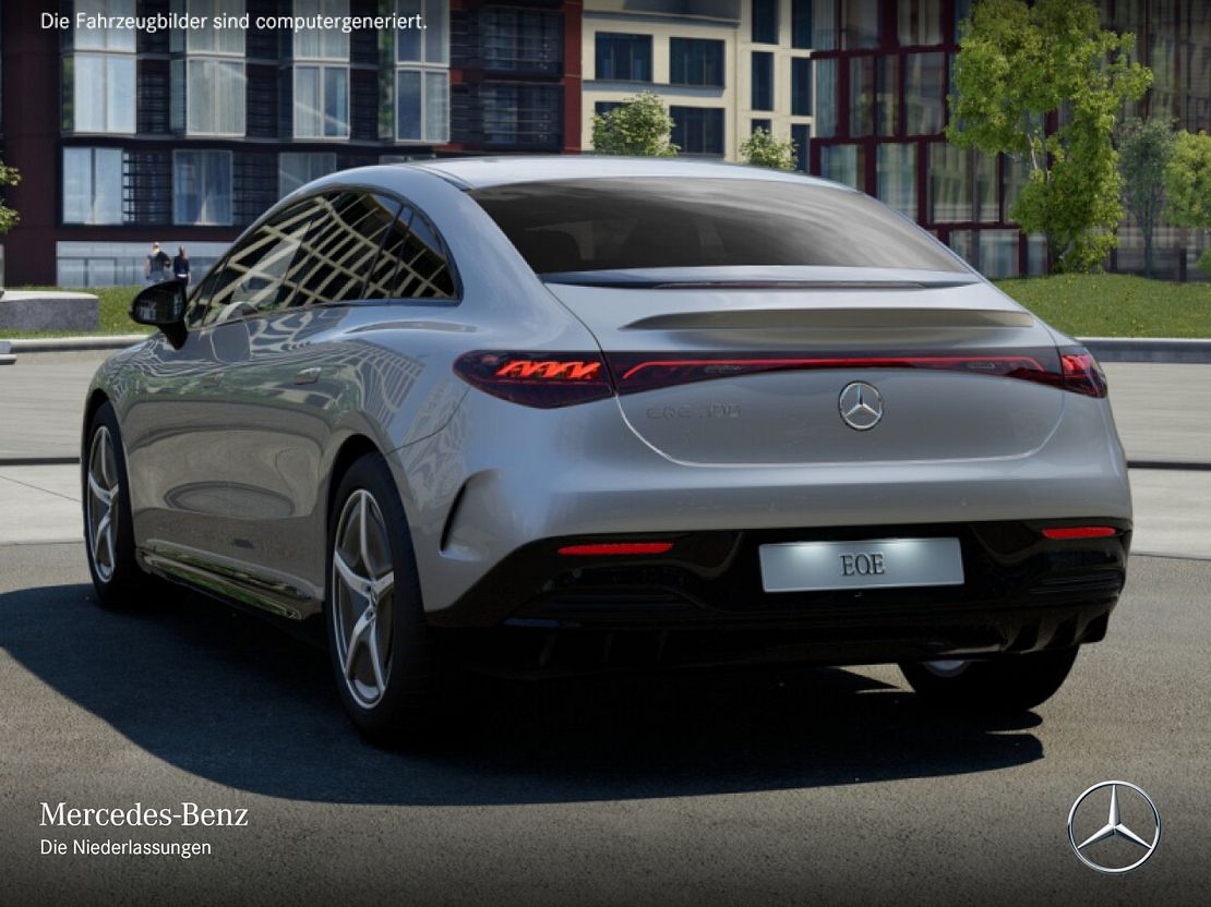 Mercedes-Benz EQE 300 Sedan