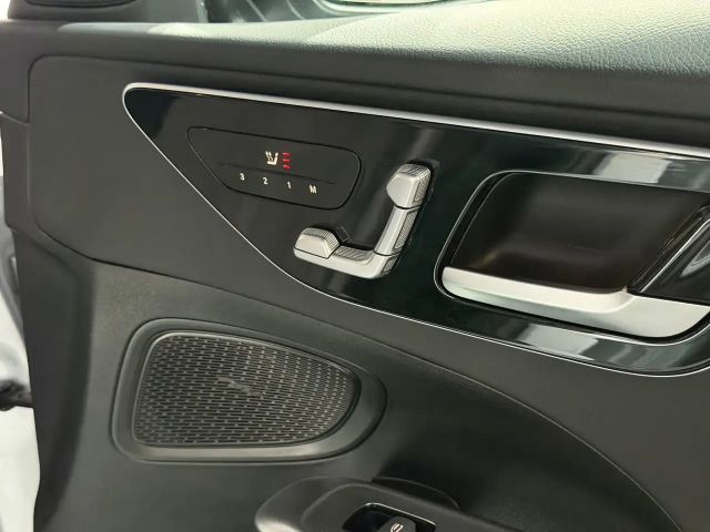 Mercedes-Benz C 200 AVANTGARDE C 200 d Sedan