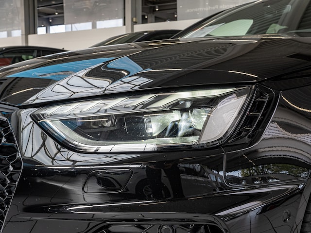 Audi RS4 Avant Quattro