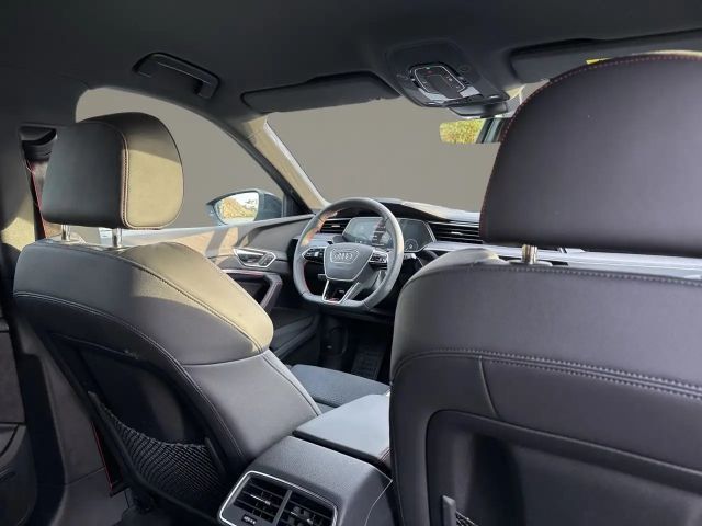 Audi Q8 e-tron 55 S-Line