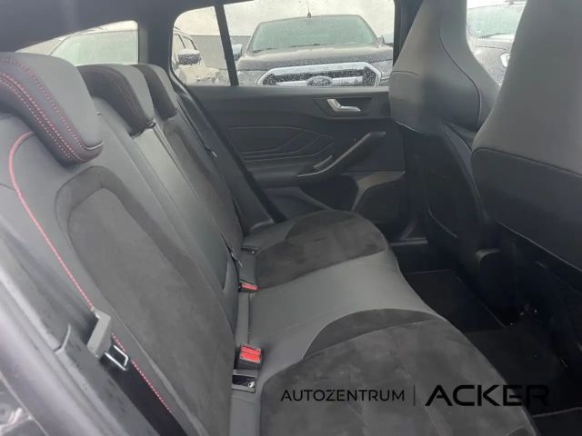 Ford Focus ST Line Wagon