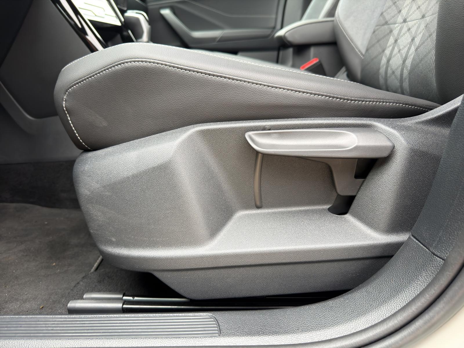 Volkswagen T-Roc 1.5 TSI DSG R-Line