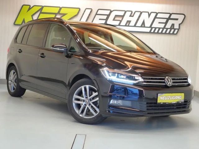Volkswagen Touran 1.5 TSI DSG