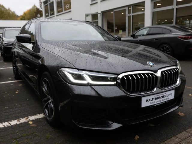 BMW 540 540d M-Sport Touring xDrive