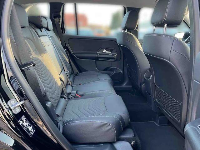 Mercedes-Benz GLB 200 4MATIC GLB 200 d