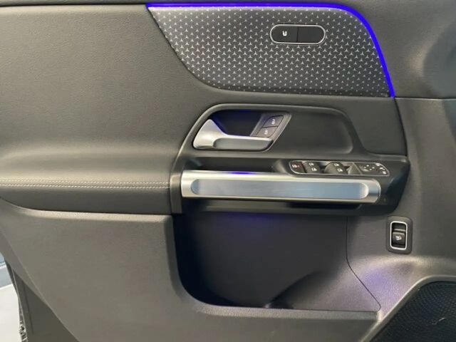 Mercedes-Benz EQB 300 4MATIC Progressive