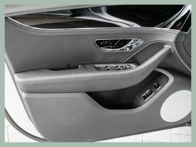 Bentley Flying Spur V8