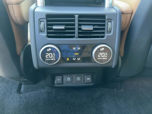 Land Rover Discovery D250 HSE