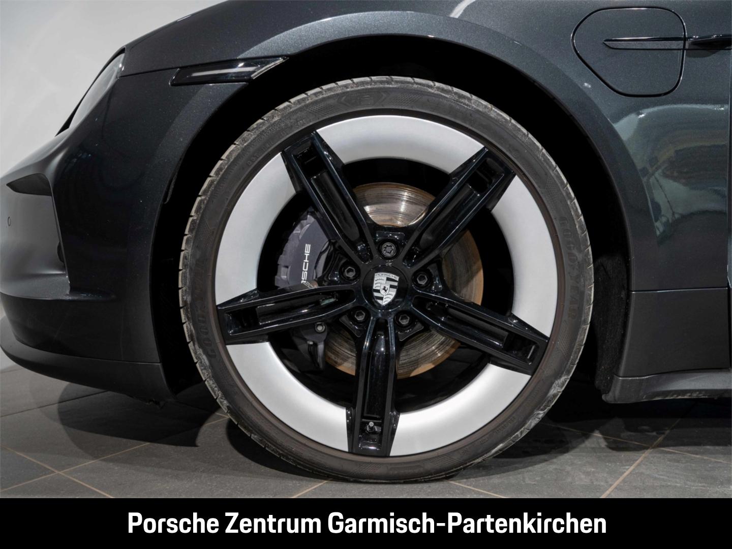 Porsche Taycan Sport Turismo