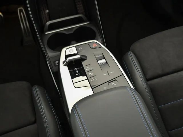 BMW 218 218d Active Tourer Sedan