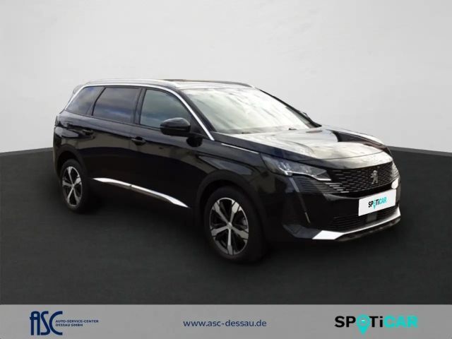 Peugeot 5008 EAT8