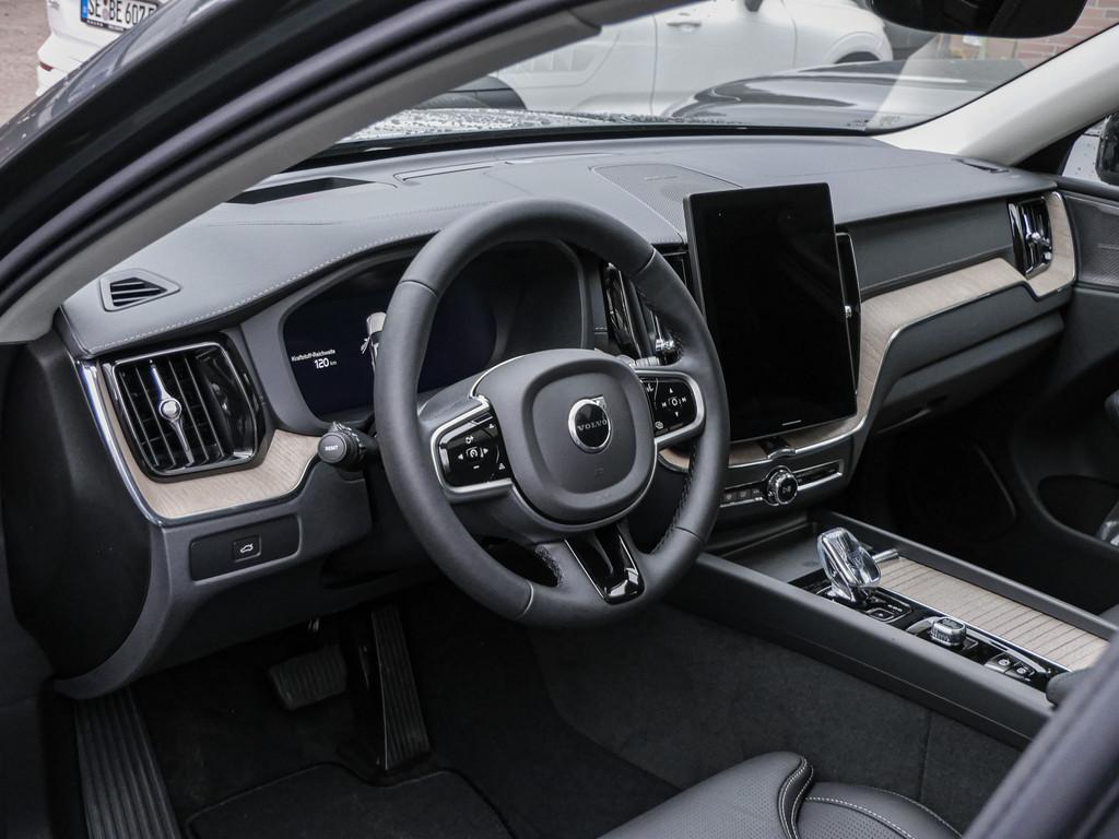 Volvo XC60 AWD Dark Ultra