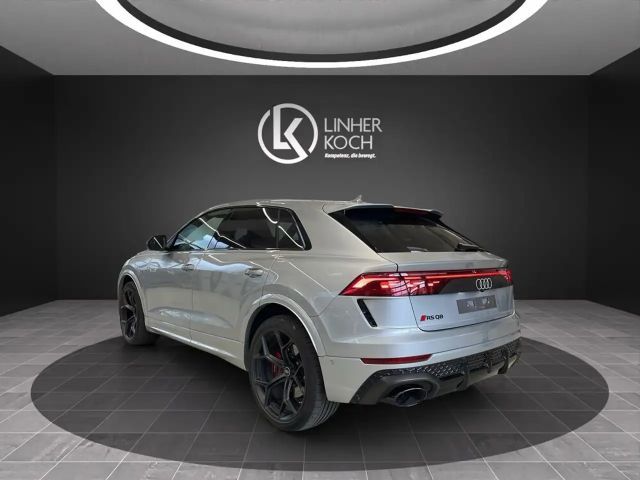 Audi RS Q8 Performance Quattro