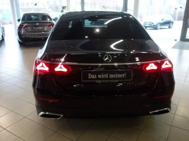 Mercedes-Benz E 200 AMG Line Sedan