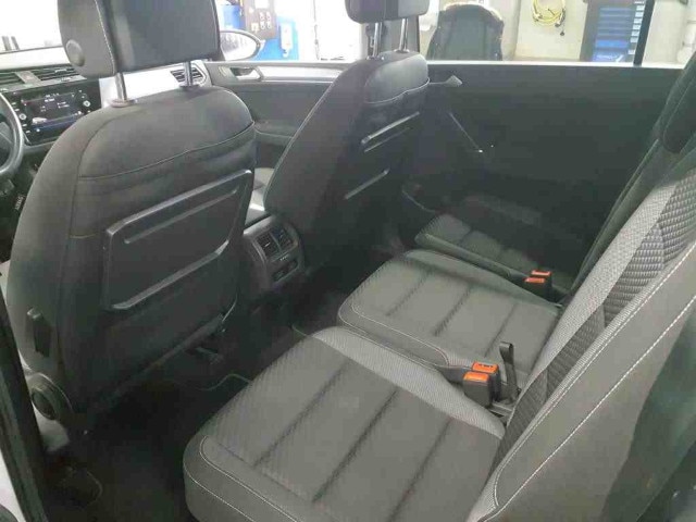 Volkswagen Touran 1.5 TSI DSG