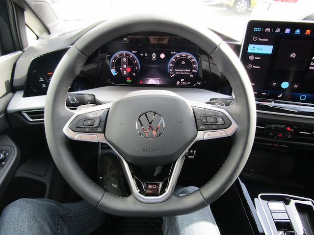 Volkswagen Golf 1.5 TSI DSG