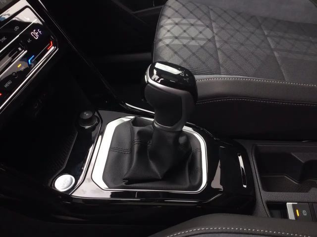 Volkswagen T-Roc 1.5 TSI DSG R-Line