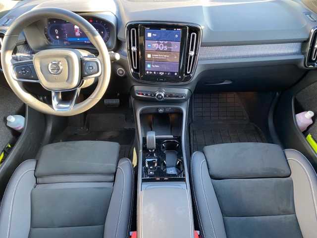 Volvo XC40 Dark Plus