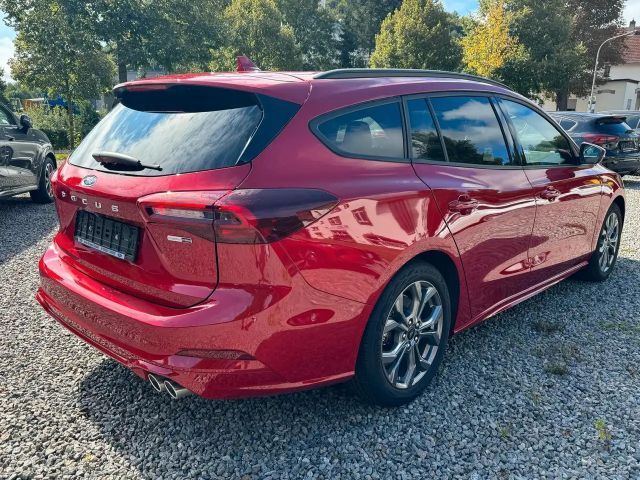 Ford Focus ST Line Wagon