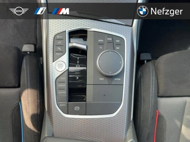 BMW 318 318i M-Sport Sedan