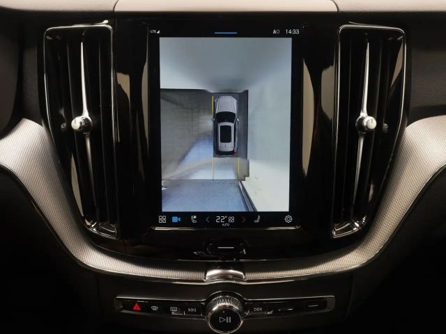 Volvo XC60 AWD Dark Plus