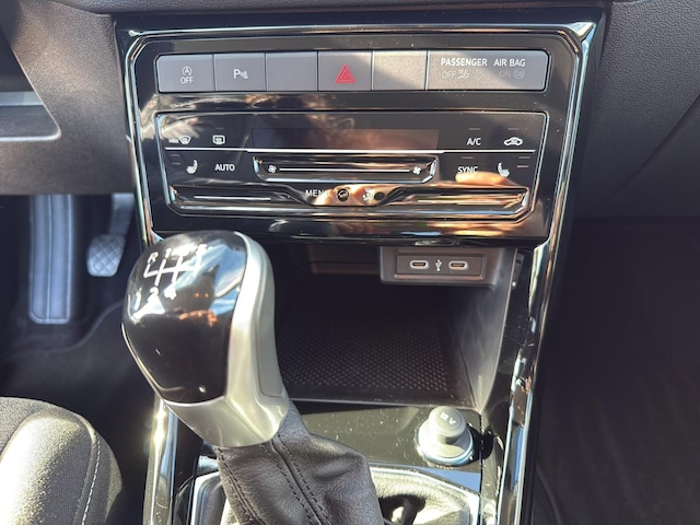 Volkswagen T-Cross TSi CarPlay+ACC+LED+Virt+PDC