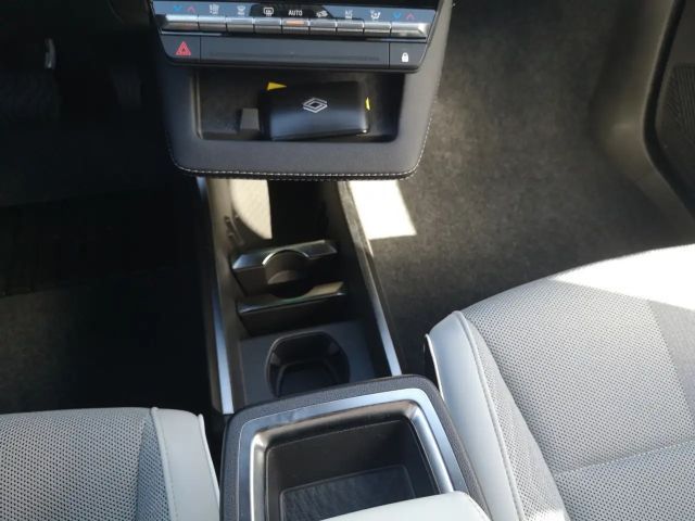 Renault Scenic E-Tech Iconic