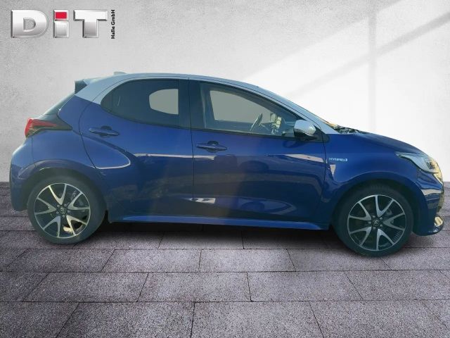 Toyota Yaris Hatchback Style