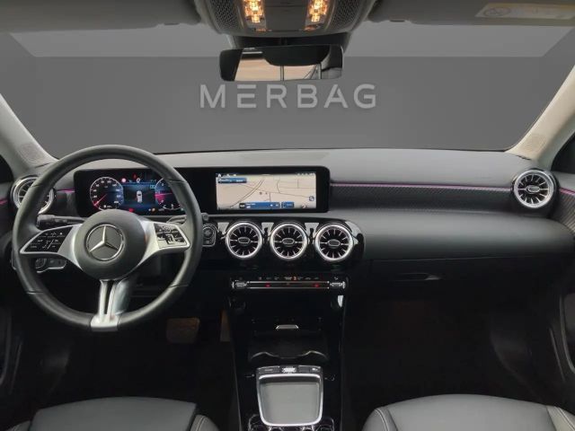 Mercedes-Benz A 180 A 180 d Progressive