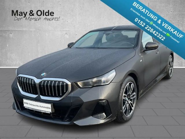 BMW 520 520d M-Sport Sedan