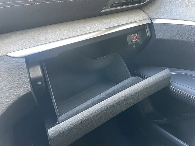 Peugeot 3008 EAT8 GT-Line Hybrid