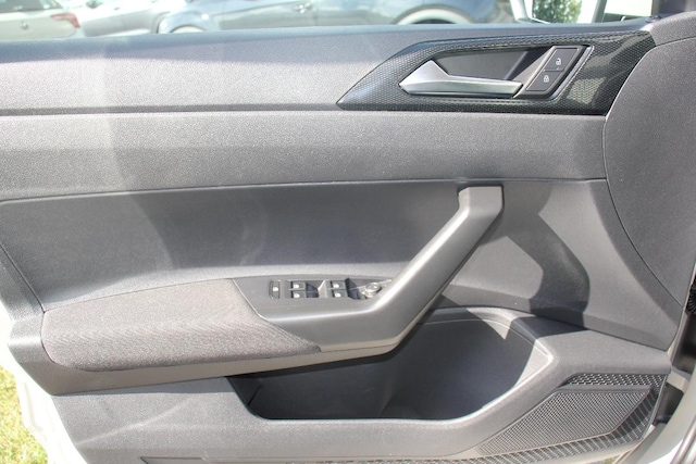 Volkswagen Polo 1.0 AHK Klima GJR Lane-Front Assist PDC APP-Connect