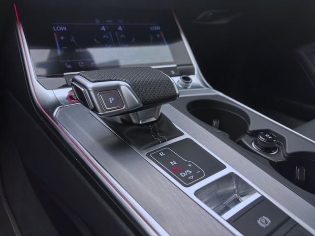 Audi S6 Avant Quattro