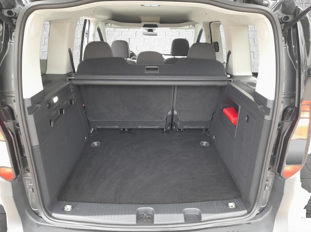 Volkswagen Caddy Combi