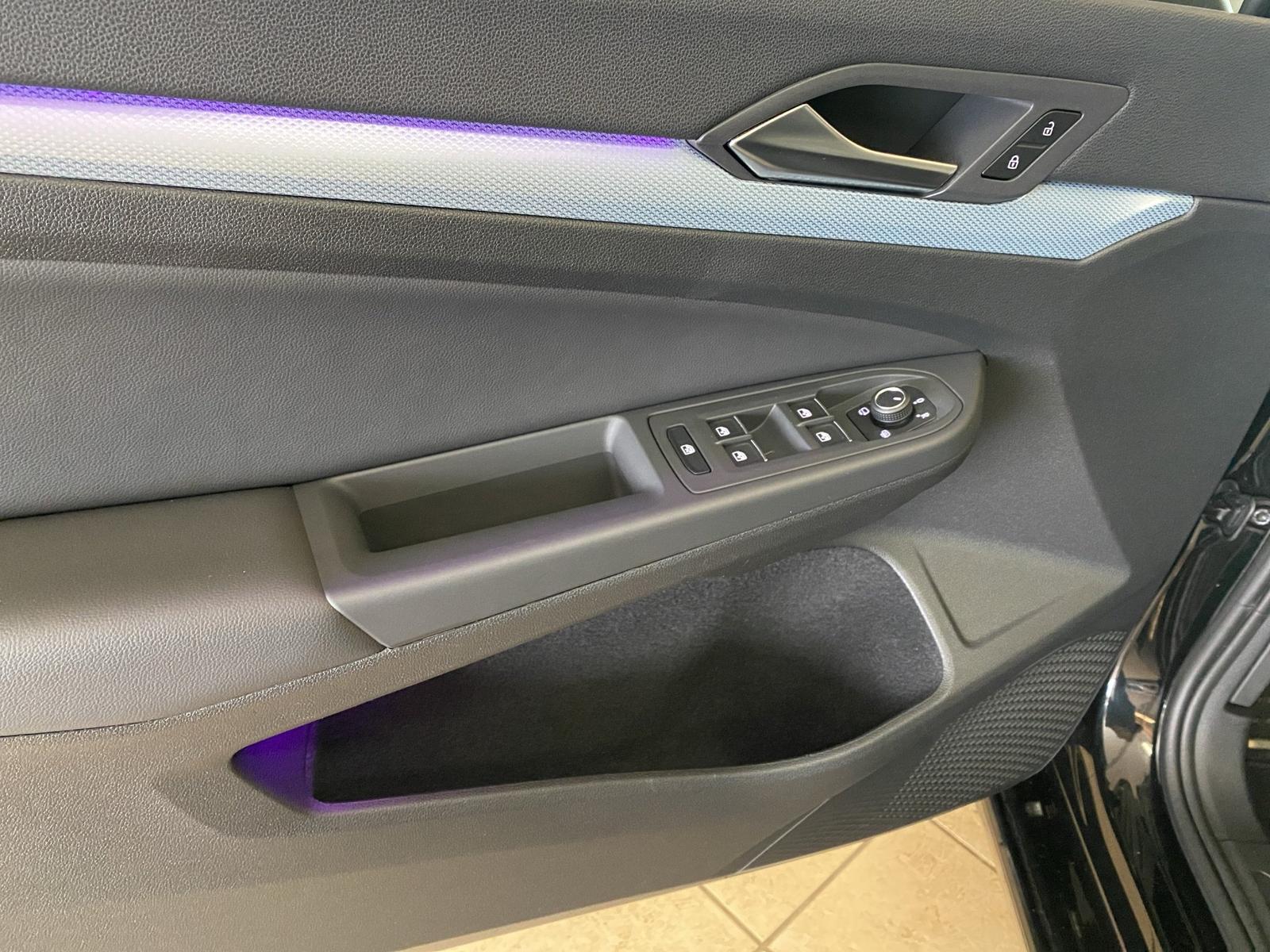 Volkswagen Golf 1.5 eTSI BMT DSG Golf VIII Life