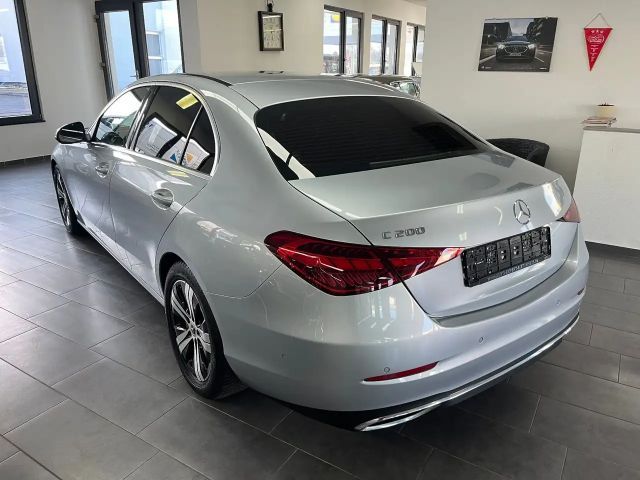 Mercedes-Benz C 200 Sedan
