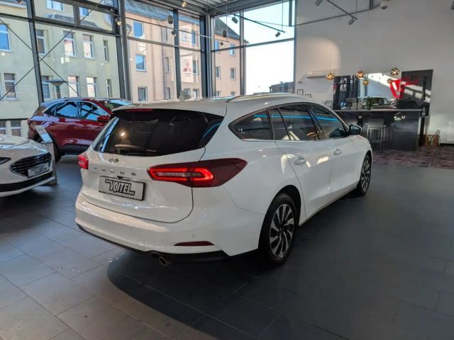 Ford Focus Titanium Wagon