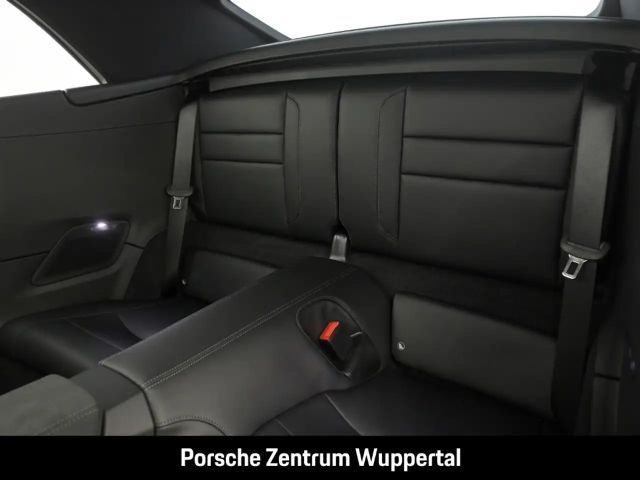 Porsche 992 Cabrio Carrera GTS