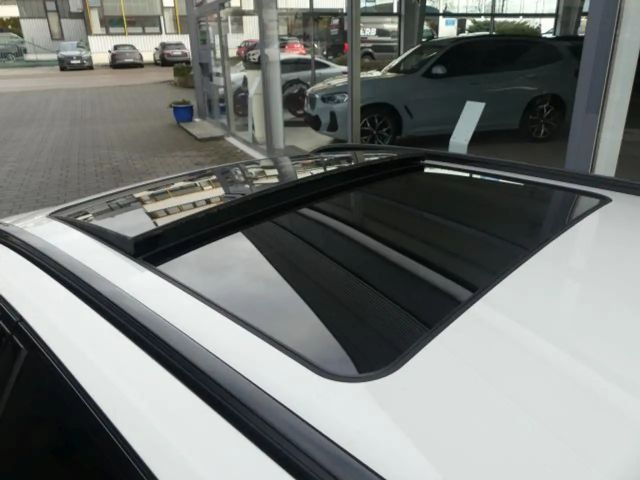 BMW 330 330e Touring