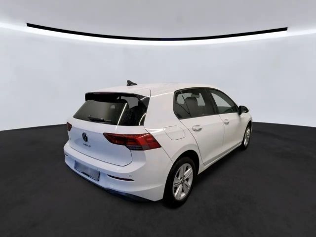 Volkswagen Golf Life Plus